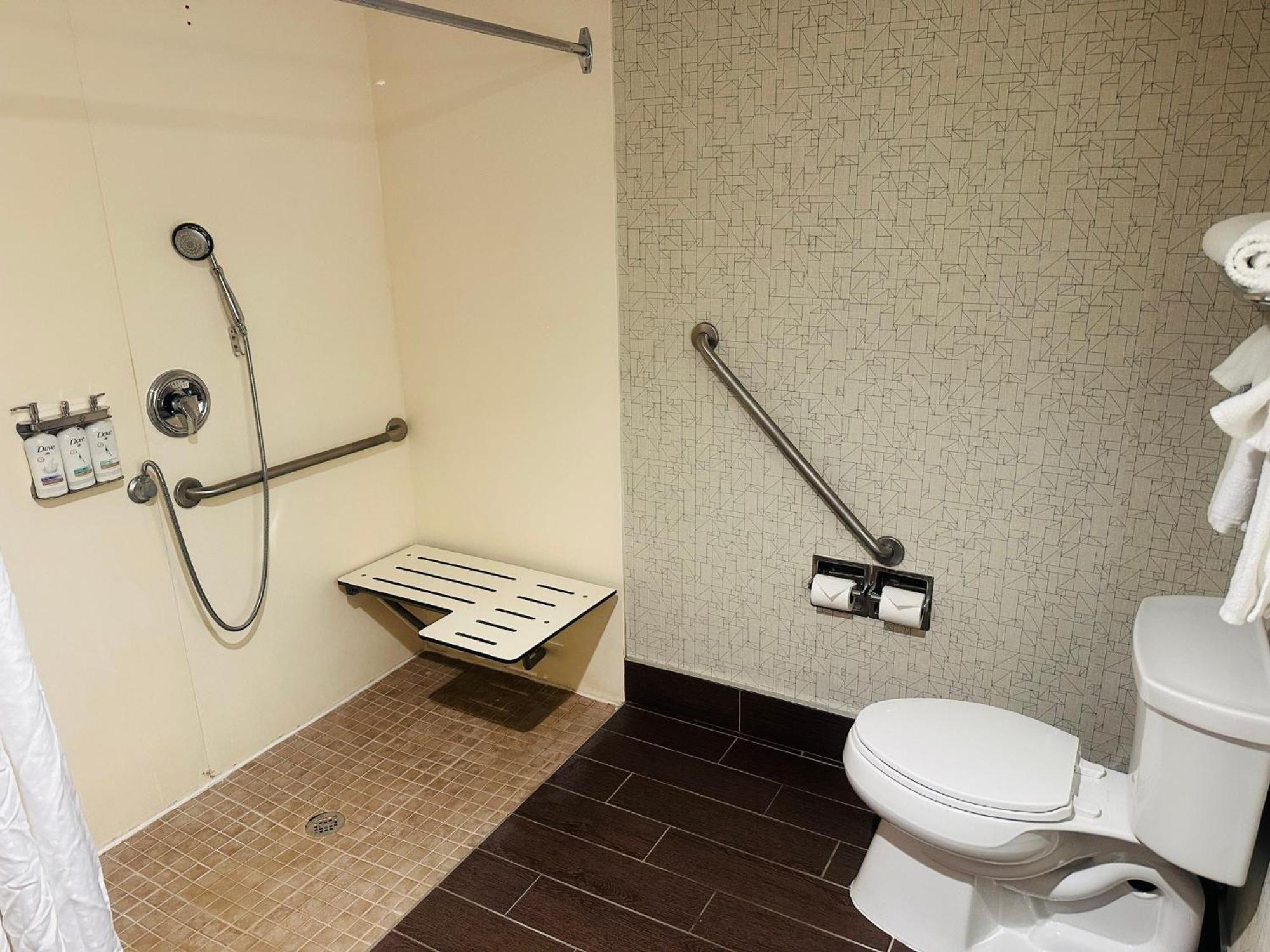 Holiday Inn Express Hotel & Suites Milton By Ihg Exteriör bild